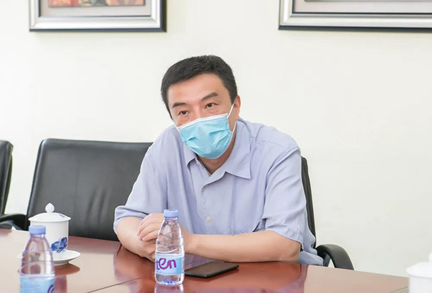 天津市教委张健青处长一行到我院交流工作