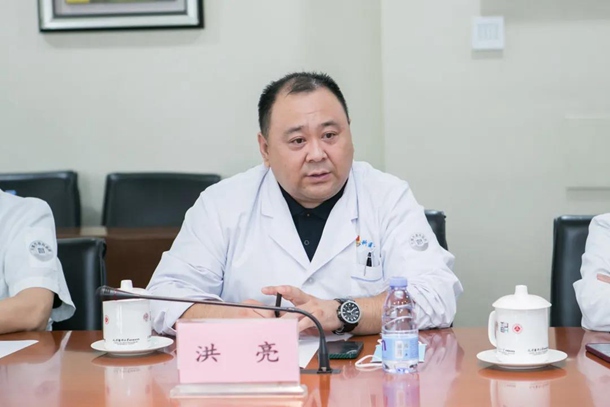 洪亮副院长,李国逊副书记 发言